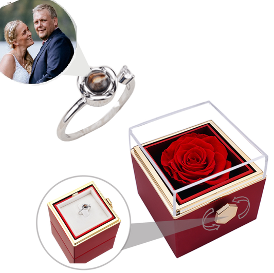 EVIG ROSE BOKS MED PROJECTION RING & EKTE ROSE